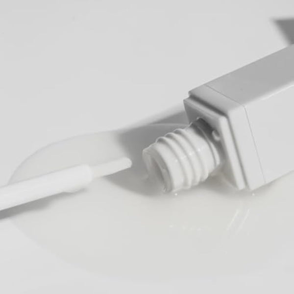 HD BROWS Brow Maximiser, Eyebrow Growth Serum, Helps to Create Fuller Brows, Brush Applicator Makes it Easy to Use, Also Safe for Lashes