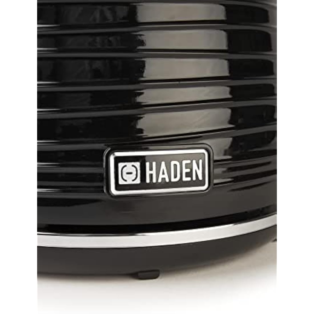 Haden Devon 1.7L Black Kettle – Stylish, Lightweight, Cordless Kettle for Tea & Coffee – Perfect for Daily Use in Small Kitchens and Homes – Essential Electric Kitchen Appliance