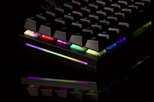Glorious Gaming GMMK 2 Full Size (96%) - Mechanical Gaming Keyboard, Aluminium Frame, Customisable, Doubleshot Caps, Fox Switches, Per Key RGB, Full NKRO, English UK QWERTY Layout - Pink