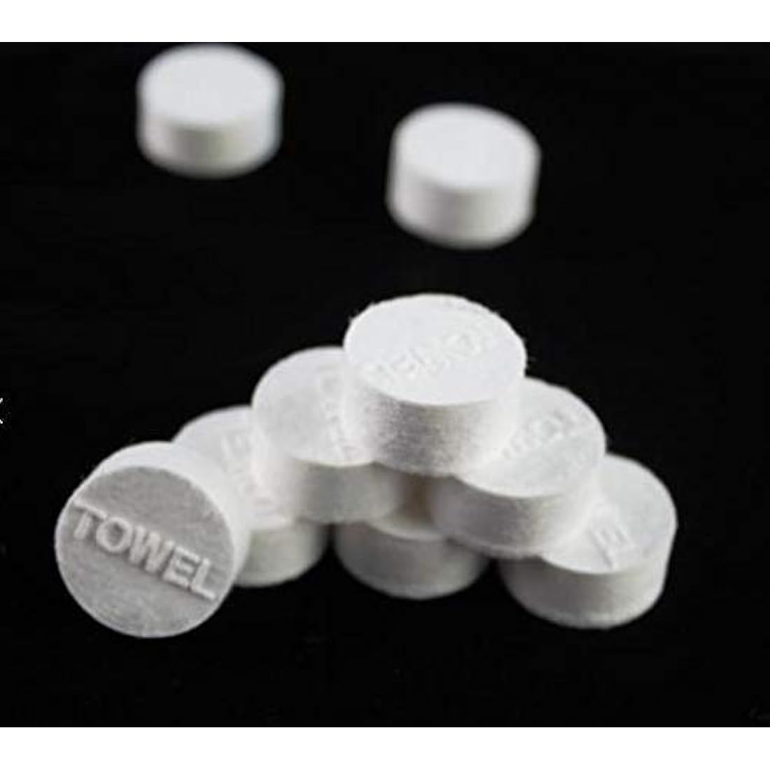 GLOYY Soft Compressed Towels Biodegradable Mini Coin Tissues Includes FREE Carrying Dispenser, Portable for Home Beauty Backpacking Camping Outdoor Accessories(500 Count) (8.8”x9.5”)