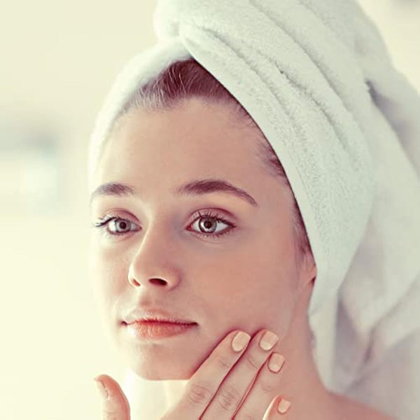 Naissance Organic Rosehip Seed Oil (Rosa Canina) (no. 246) - 900ml - Natural, Certified Organic, Vegan - for Face, Skin, Hair, Body