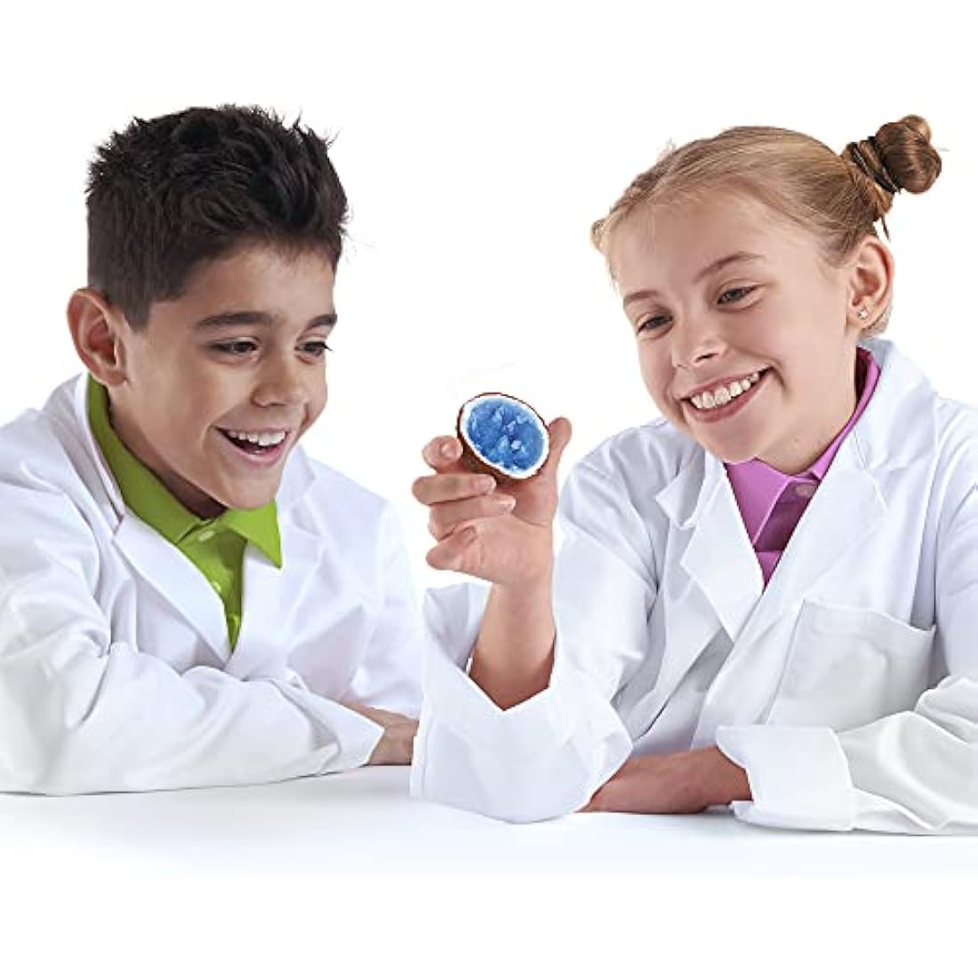 John Adams Edible Science Kit: 15 Fun Food Experiments | STEM Toy | Age 8+ | Create, Eat & Enjoy Food Such As Chocolate Spaghetti, Edible Slime & Sugar Crystal Geode | Gift Idea Birthday, Christmas