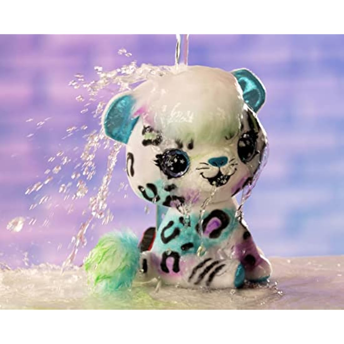 Airbrush Plush AIR 003 Wild Cat, Decorate-Wash-Repeat, 4 Colour Chalk Pens, Battery Powered Airbrush, 100+ Stencils. for Ages 6+, White , Small