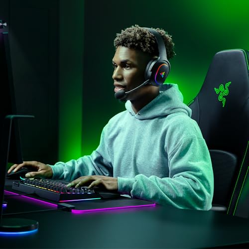 Razer Barracuda X - Wireless Multi-platform Gaming and Mobile Headset (SmartSwitch Dual Wireless, Ergonomic Design, TriForce 40 mm, Cardioid Mic, On-Headset Controls, 50h Battery USB-C) Black