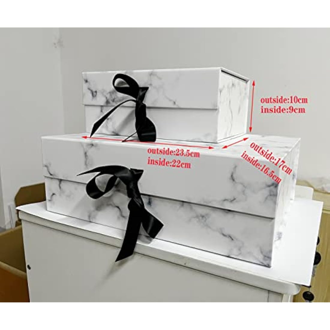 Marble Gift Box 23.5x17x10 cm, Gift Box with Magnetic Lids and Silk Ribbon Specially Designed for Valentines Day, Present Birthdays, Holidays, Anniversaries Gift Packaging