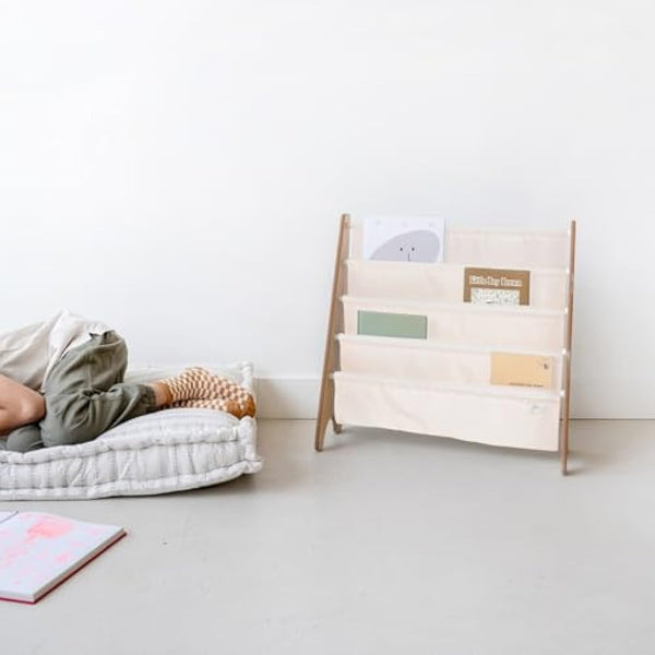 3 Sprouts Recycled Fabric Kids Bookshelf – 4-Tier Sling Book Rack Storage - Kids Room Book Shelves, Nursery, Playroom, Classroom - Bookcase Display Shelf for Toddler, Children Age 3+ - Solid Cream