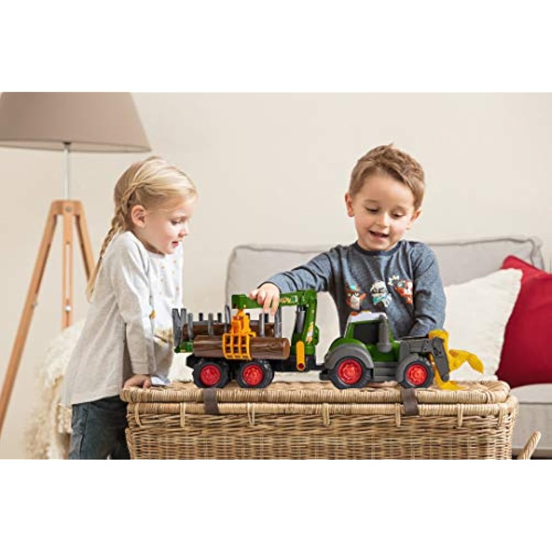 Dickie Toys 204119001 Happy Fendt Forest Toy Excavator with Trailer Mechanical Claw Over Handle Tree Trunks, Light & Sound, Batteries Included 65 cm Long, Green