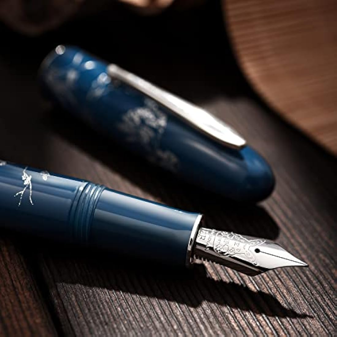 Hongdian N23 Blue Rabbit Fountain Pen, Iridium Extra Fine Nib Silver Trim, New Year Lucky Rabbit Carving Design, Smooth Writing Pen with Converter and Metal Pen Box Set