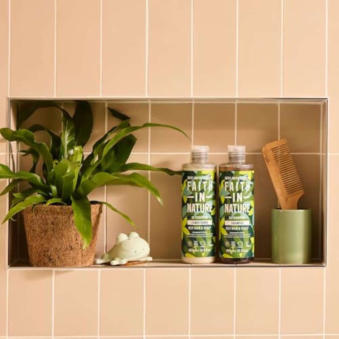 Faith In Nature Natural Seaweed & Citrus Conditioner, Detoxifying for Oily Hair & Scalp, Vegan & Cruelty Free, No SLS, Silicones or Parabens, 400ml