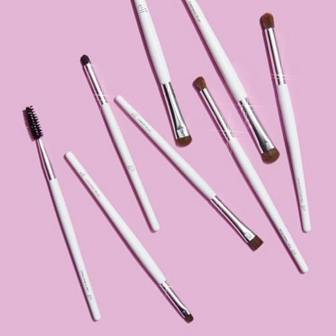 e.l.f. Essentials Small Concealer Brush, Makeup Brush Masks Imperfections & Covers Blemishes For A Flawless Look, Vegan & Cruelty-Free