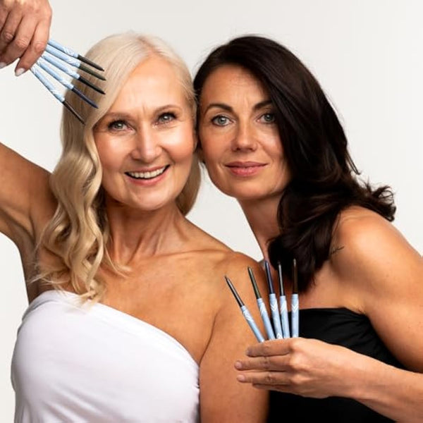 Prime Prometics PrimeEyes Glide Eyeliner for Mature Women – Waterproof, Long-Stay and Mess-Proof – Gel Cream Texture, Discreet Sharpener and Effective Smudger (Emerald)