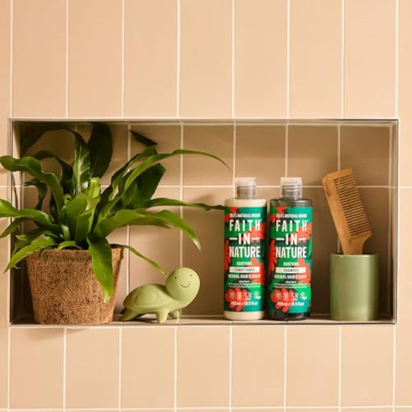 Faith In Nature Organic Aloe Vera Conditioner, Soothing for Normal Hair & Scalp, Vegan & Cruelty Free, No SLS, Silicones or Parabens, 400ml