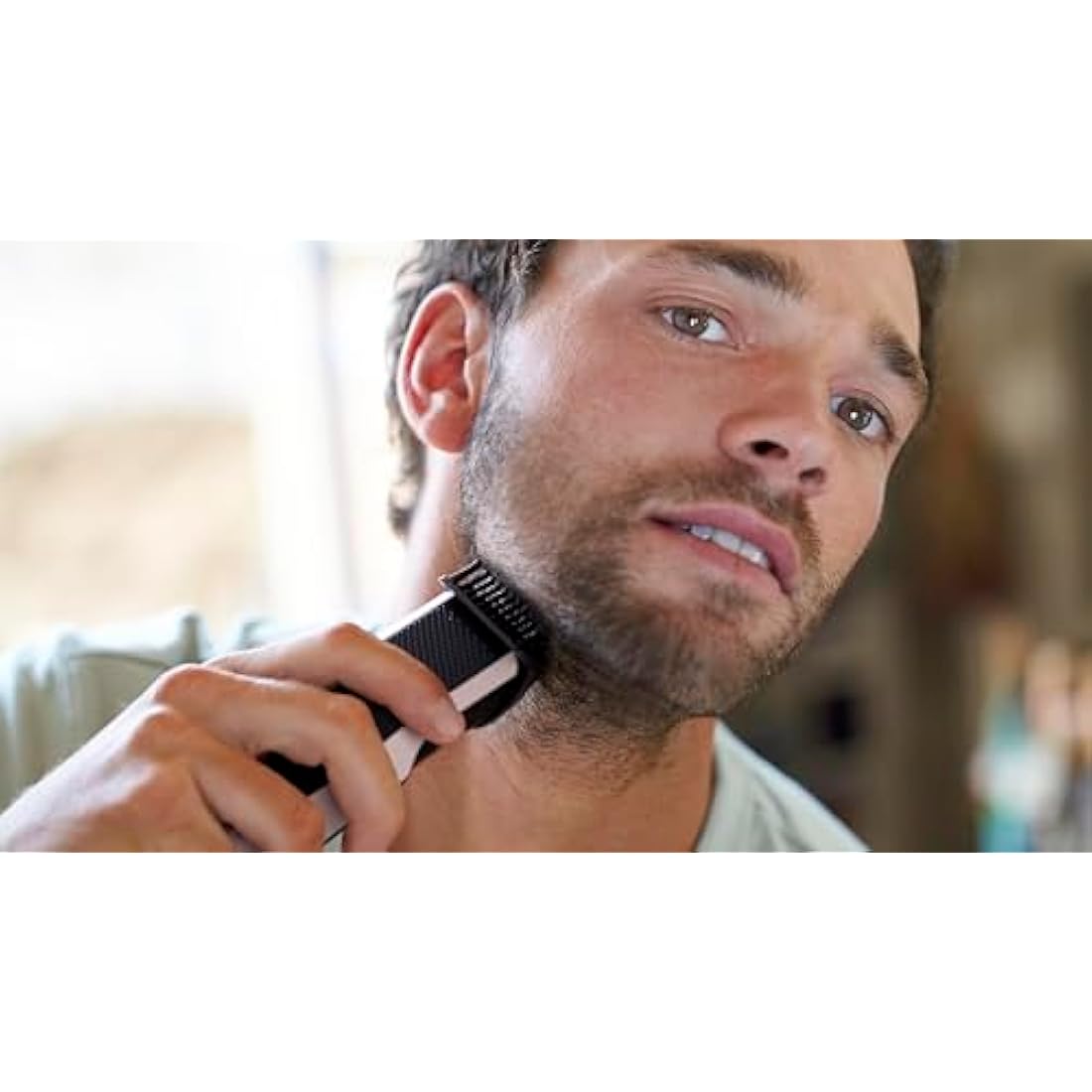 Philips Beard Trimmer Series 3000 with Lift & Trim PRO system (Model BT3206/13),White/Black, Packaging may vary