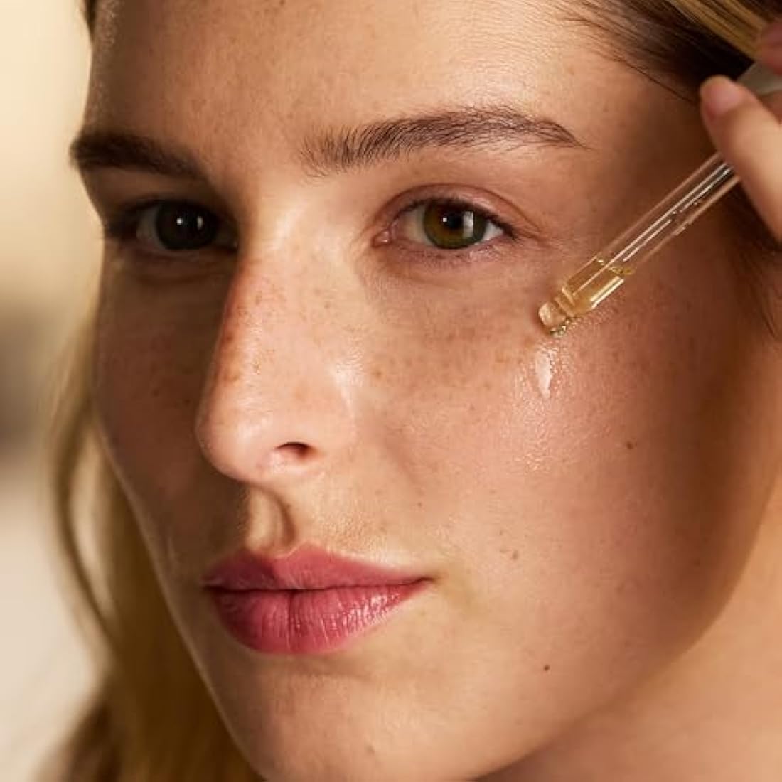 ESPA | Optimal Skin Pro-Serum | 30ml | Glow-giving Serum | Hydrates, Nourishes, Protects Skin's Natural Moisture Barrier | Supercharged with Natural Actives | Essential Oils | Omega & Vitamin Complex