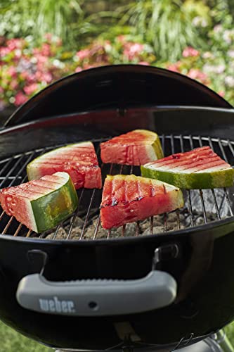 Weber Original Kettle Charcoal Grill, Ø 57cm Grill Area, BBQ Grill with Porcelain-Enamelled Lid & Bowl, Lid Thermometer, One-Touch Cleaning System - Black (14101004)