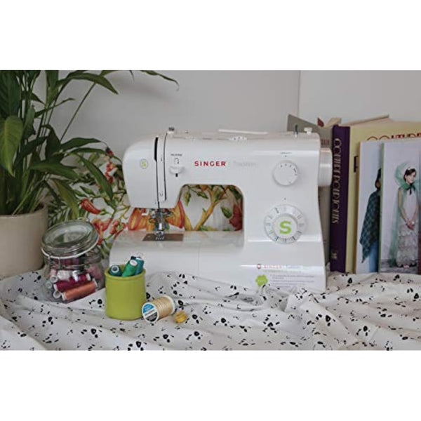 Singer 2273 Tradition Sewing Machine