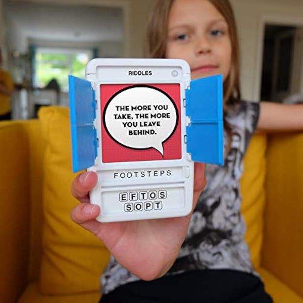 100 PICS Riddles - Guess 100 Riddles | Flash Cards with Slide Reveal Case | Travel Game, Gift, Stocking Filler | Fun for Kids and Adults - Play Together | Ages 6+