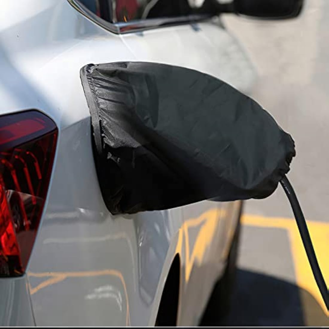 LZSTEC EV Charger Port Cover, Rainproof Waterproof Outdoor Electric Car Charging Port Plug Cover, Snow Freezing Rain Sun UV All-Weather Protection, Magnetic Adhesion for Electric Vehicle w/Steel Body