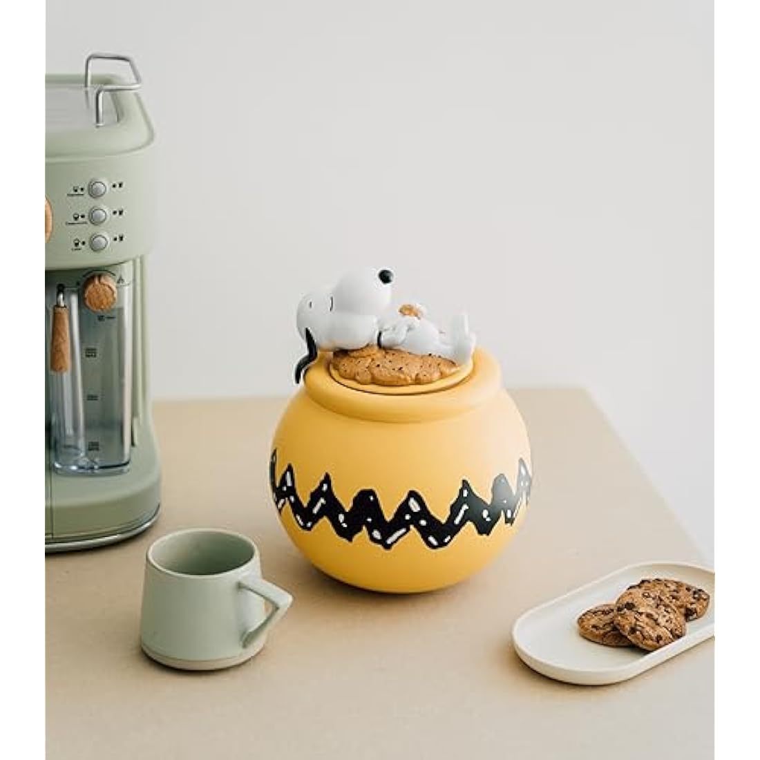 Grupo Erik Biscuit Jar - Snoopy | Cookie Jar, Sweet Jars, Airtight Food Storage Container, Kitchen Decor | Peanuts Snoopy Gifts For Dog Lovers, Snoopy Merch