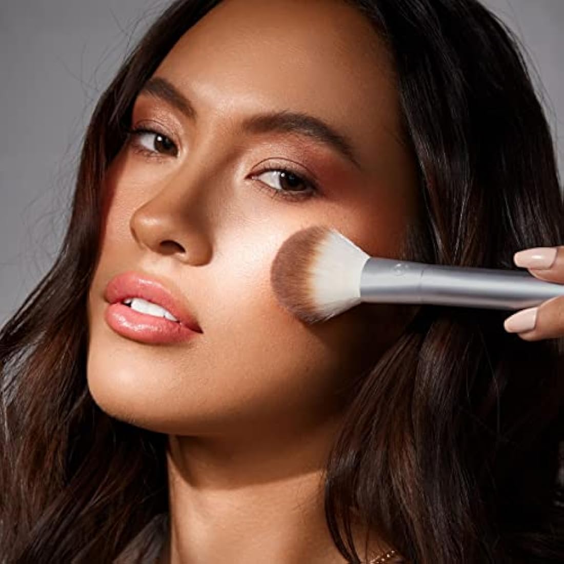 EcoTools Precious Metals Cheek & Eye Highlight Makeup Brush Kit, for Eyeshadow, Blush, & Powder Products, Eco Friendly, Vegan, Cruelty Free Face Brushes, Recycled Aluminum, Chrome, 4 Piece Set