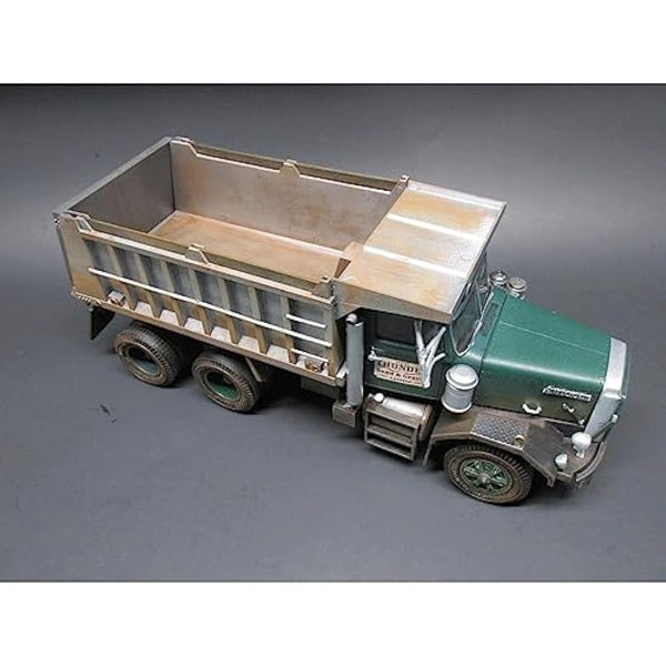 AMT AMT1150 1:25 Autocar Dump Truck