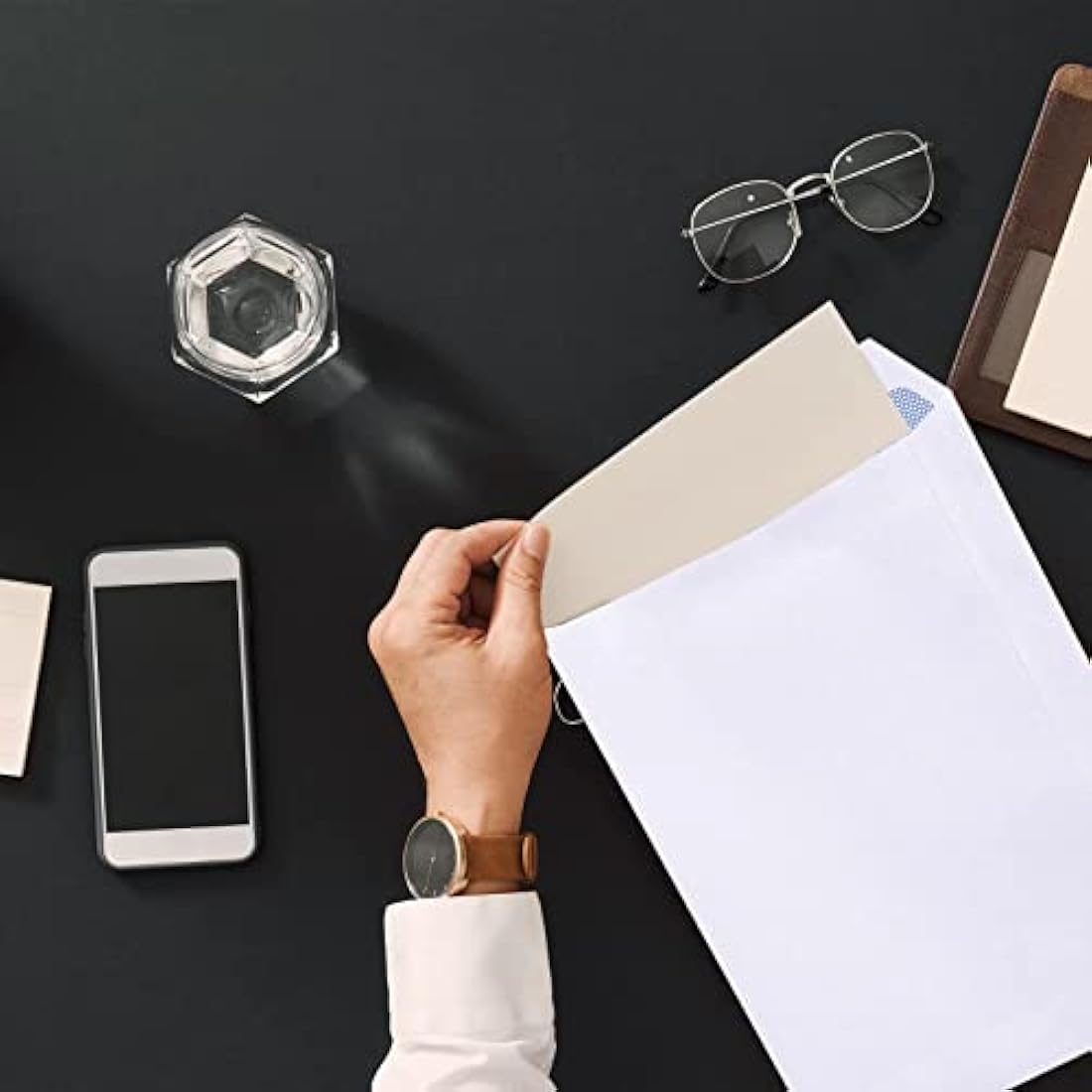 Evour A4 / C4 Self Seal White Pocket Envelopes – 229x324mm, 100 GSM, No Window – Bulk Pack for Home, Office, and Business Mailing Strong Quality Pack of 100