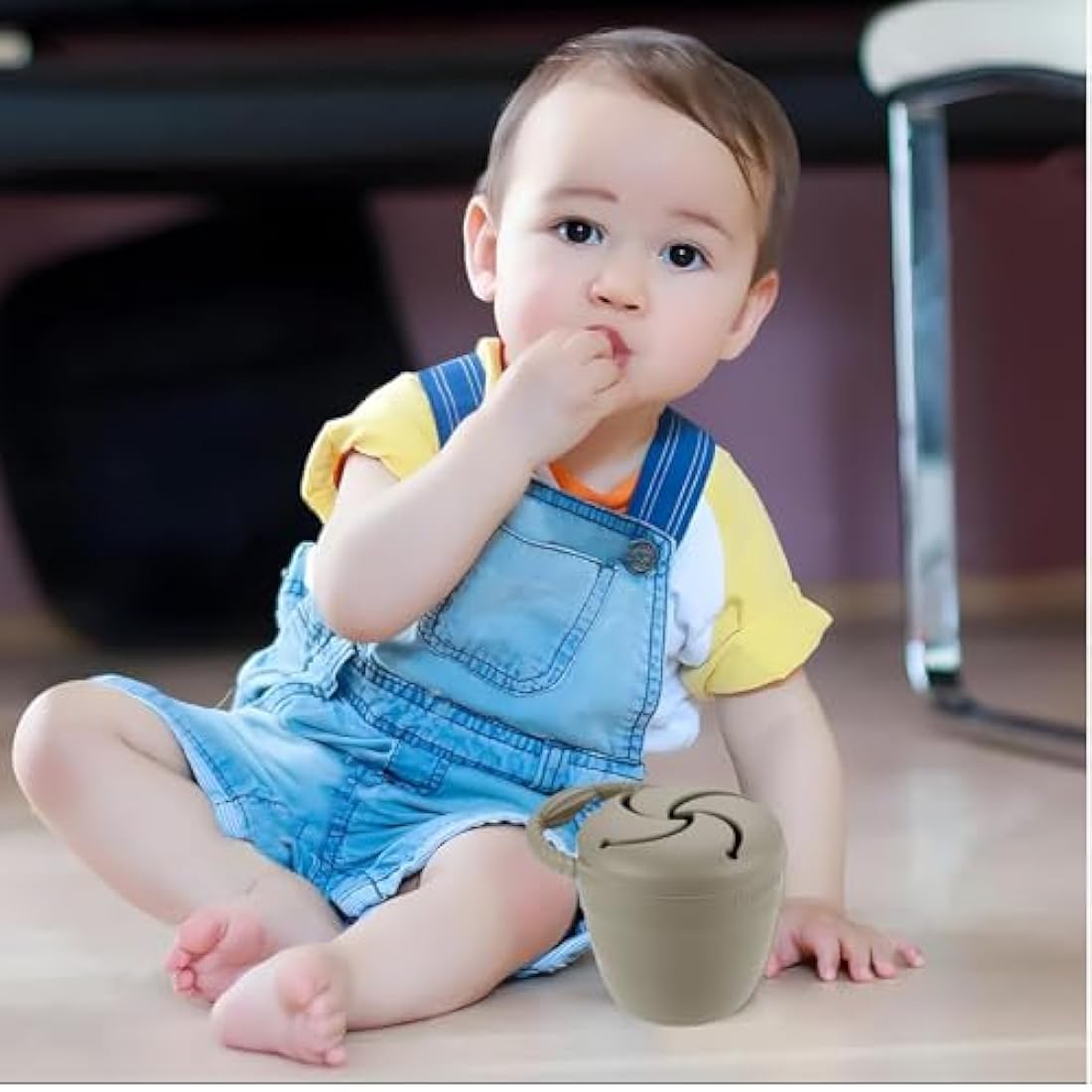 PandaEar 2 Pack Toddler Snack Pots, Collapsible Silicone Baby Snack Pots Cups, Spill Proof Toddler Snack Box Storage Container Food Catcher, Light Tan/Walnut