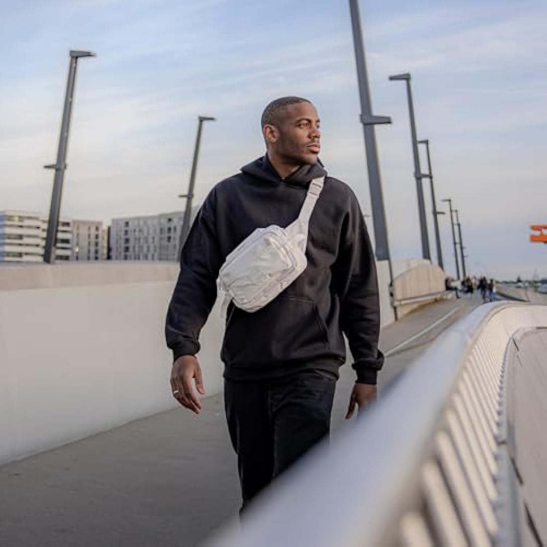 Johnny Urban Bum Bag Beige - Travis - Large Waist Bag for Travel Hiking Outdoor - Breathable Airmesh & Adjustable Strap - Many Pockets with Zippers - Accessory Add On for Backpack