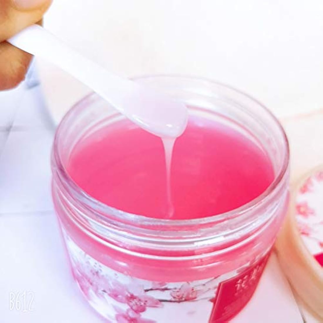 kuou 10 * 15ml Empty Plastic Cosmetic Jars, Sample Containers Pots Bottles with Black Screw Lids and 5pcs Spatulas for DIY Travel Makeup Creams/Powder/Mineral Make Up Cosmetic