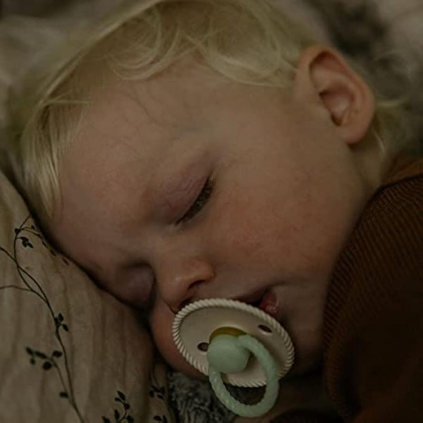 FRIGG Rope Night Latex Pacifier Pack of 2 | Natural Rubber Soother Dummy | Glow | BPA-Free | Made in Denmark | Symmetrical Cherry Shaped Nipple (Stone Blue Night/Sage Night, Size 1 (0-6 Months))