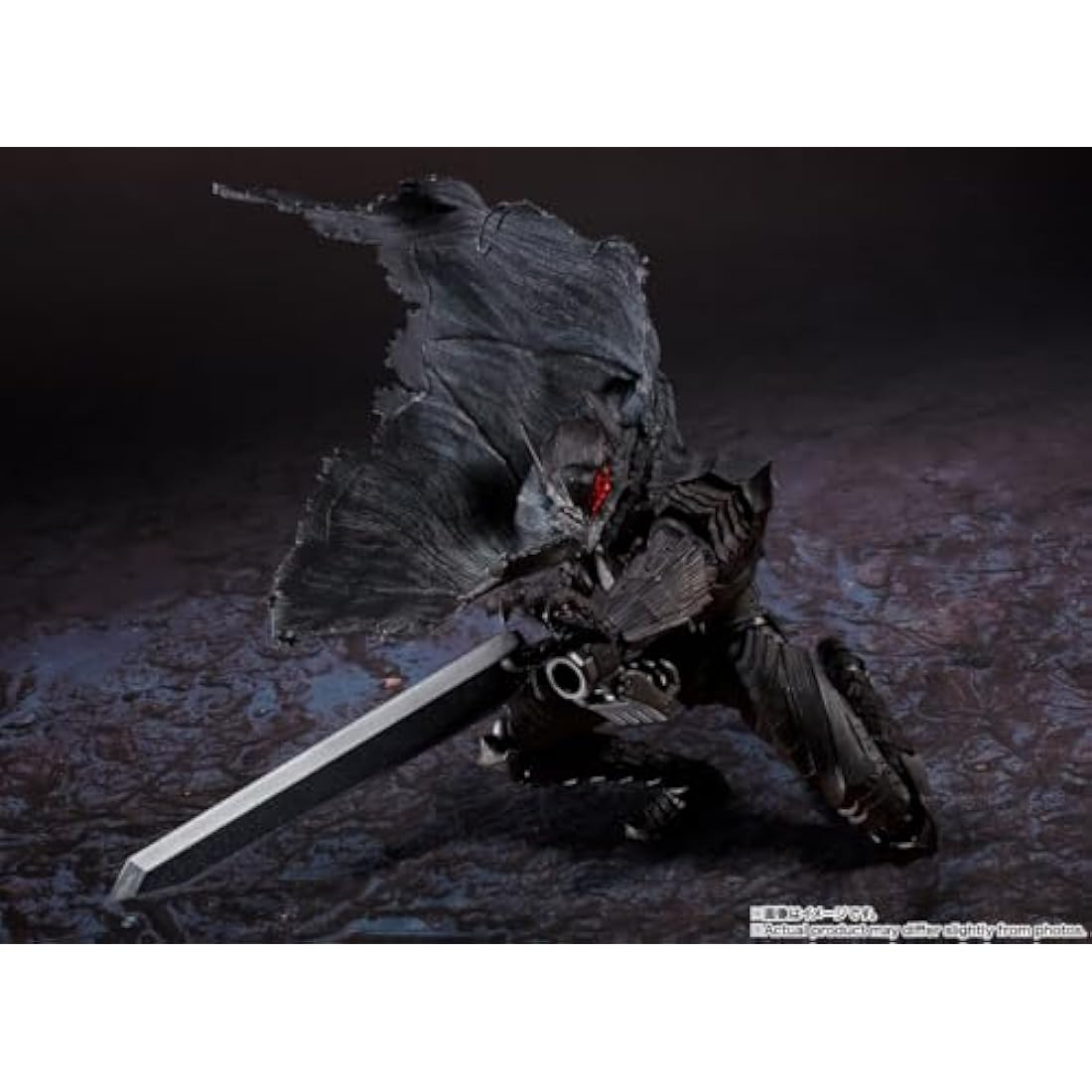 TAMASHII NATIONS S.H. Figuarts Berserk Guts (Berserk Armor) - Passionate - Approx. 6.3 inches (160 mm), ABS, PVC & Fabric, Pre-painted Action Figure
