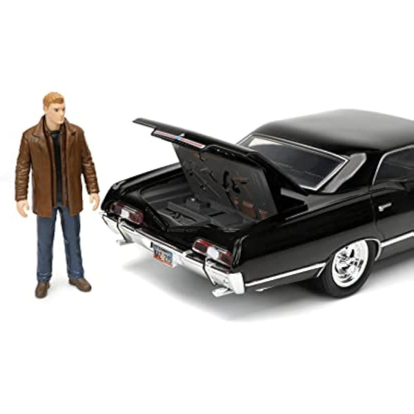 Jada 32250 Supernatural 1967 Impala SS Sport Sedan With Dean Winchester Figure 1:24 Scale Diecast Model Car