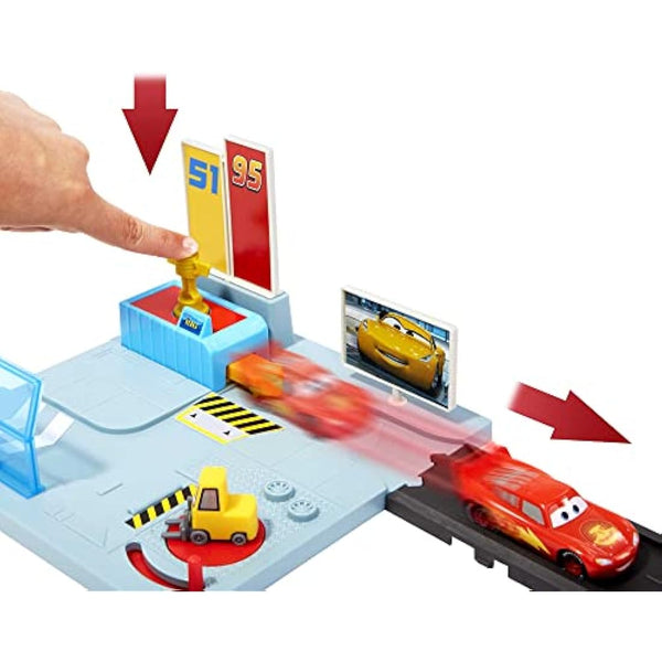 Disney and Pixar Cars On The Road Dinoco Rusteze Racing Center Playset with Lightning McQueen Toy Car, Launcher, Short Track and Spinning Pitty, Toy Gift for Kids, HGV69