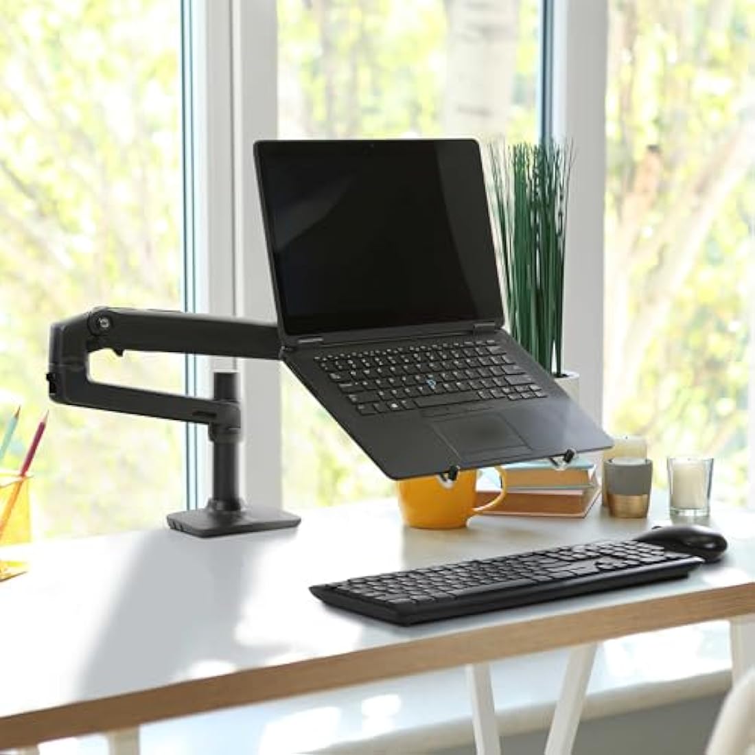 Ergotron – Notebook Tray – for Laptop, Notebook and Tablet Screens up to 17.3 inches – Add-on for VESA Monitor Arms (50-193-200)