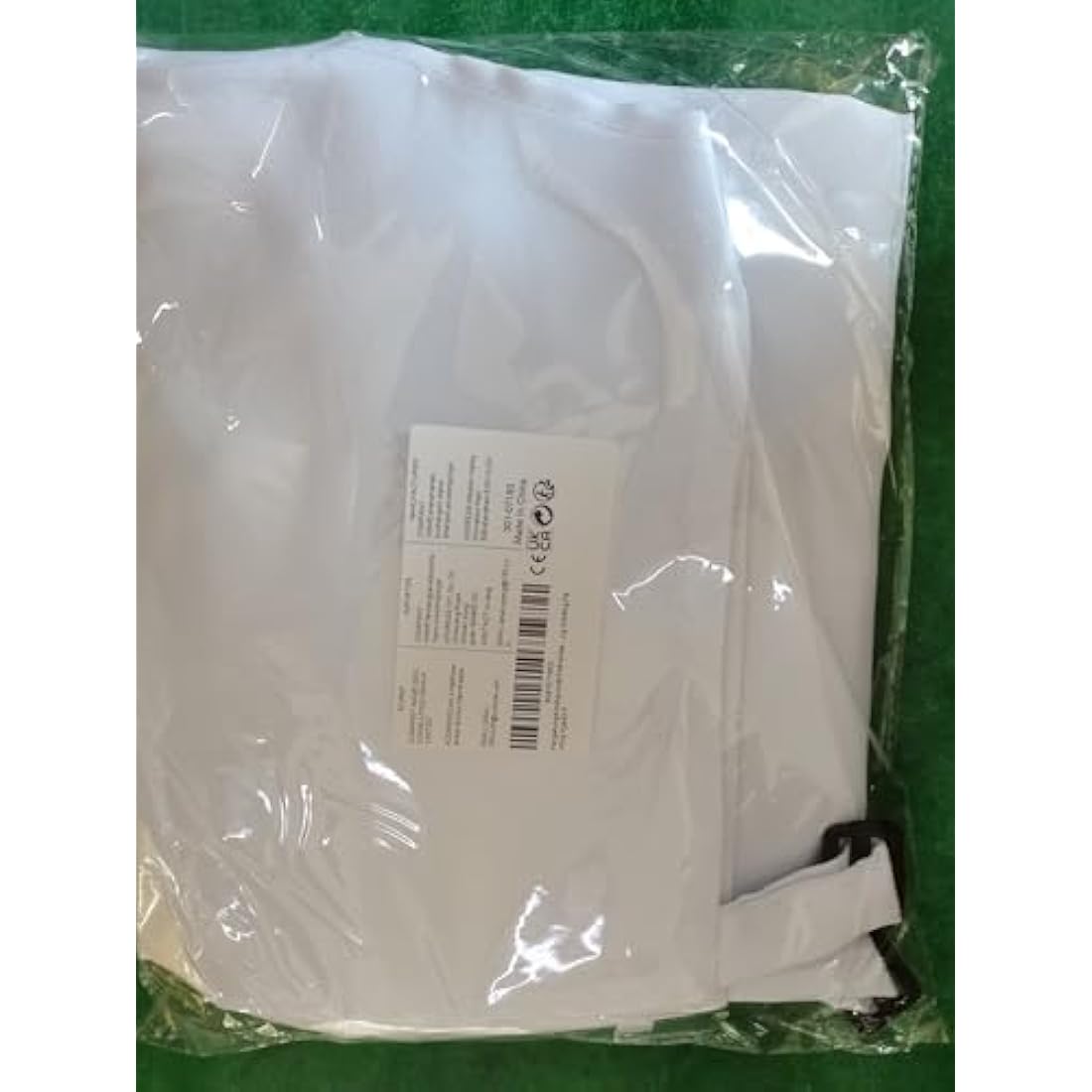 4 Pcs White Kids Apron and Chef Hat Set, Adjustable Children Aprons with Pockets for Boys Girls, Kitchen Garden Bib Aprons, Toddler Chef Apron for Baking Cooking Crafting Painting (M for 3-6 Age)