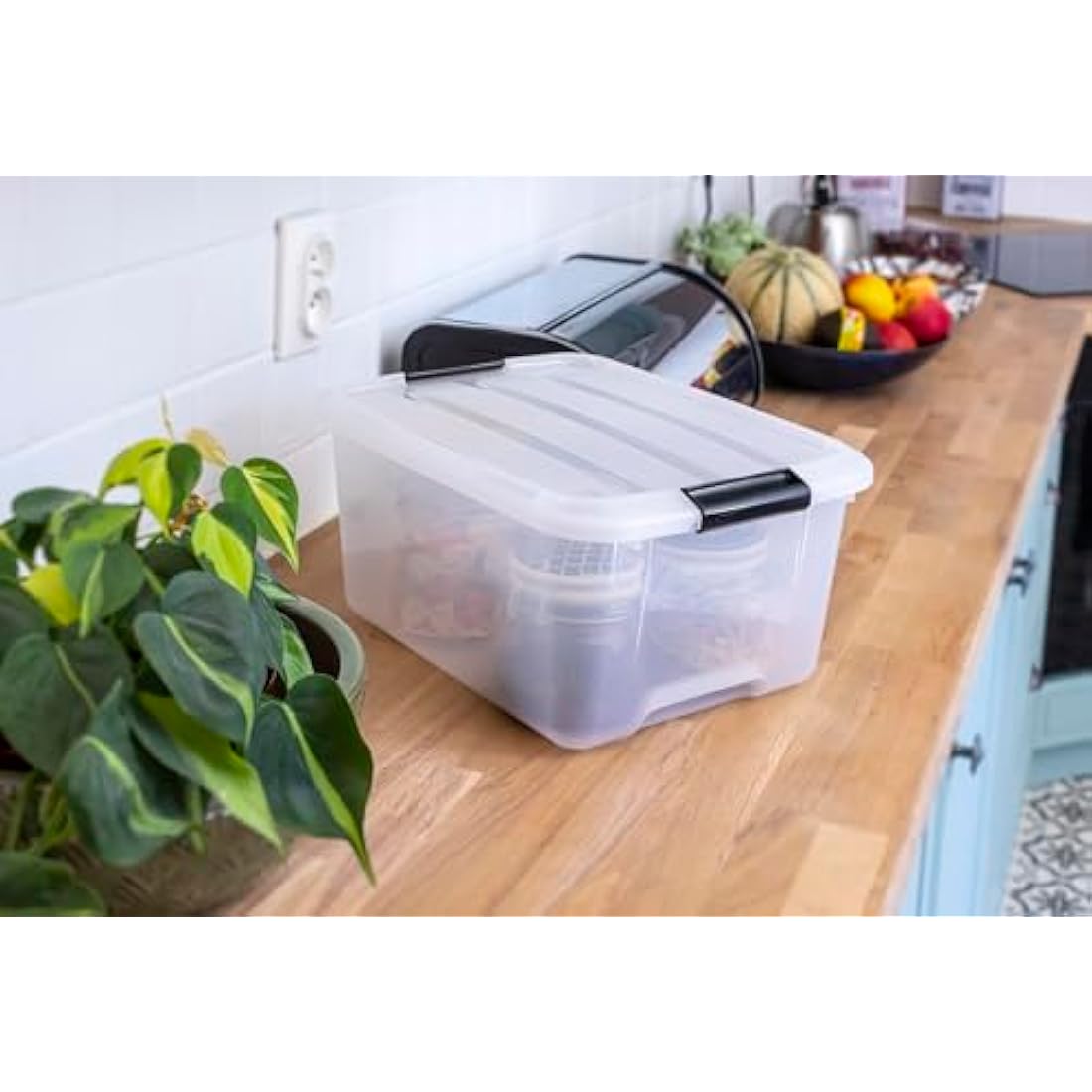 Iris Ohyama Plastic Storage Boxes with Lids, 15L, Set of 6, Clear, Latching Buckles with Handles, Stackable, Nesting, Strong & Durable, For Closet, Garage, Home, Office, Organising Tote Bins, TB-15