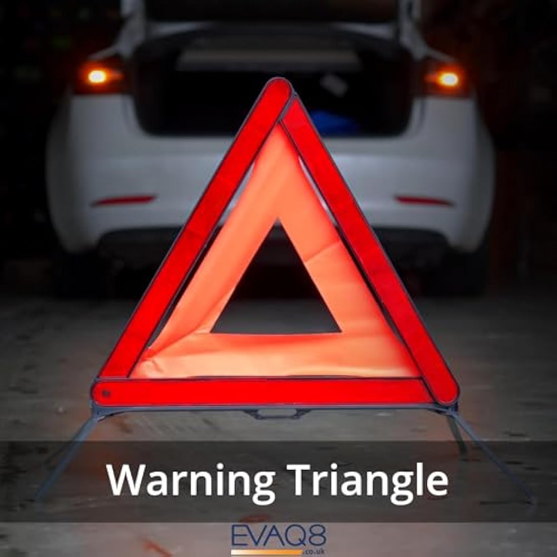 EVAQ8 Advanced Car Safety Kit with Extinguisher and Torch UK Standard Parts Includes Warning Triangle, First aid kit, Emergency Blanket, Safety Hammer, Torch, high Visibility Vest, Carry Bag