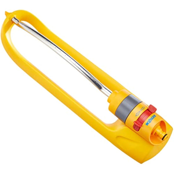 HOZELOCK - Rectangular Oscillating Sprinkler Plus 200 m² : Medium-area Tractor-mounted Spray Sprinkler, Ideal for Lawn and Established Plant, Adjustable Oscillation: 17 Jets Even Coverage [2974P0000]