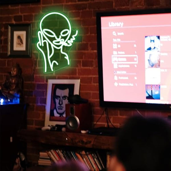 Alien Neon Sign, LED Neon Light for Wall Decoration, Party, Bar, Bedroom, Game Room, Christmas Decoration Neon Lights (Green)