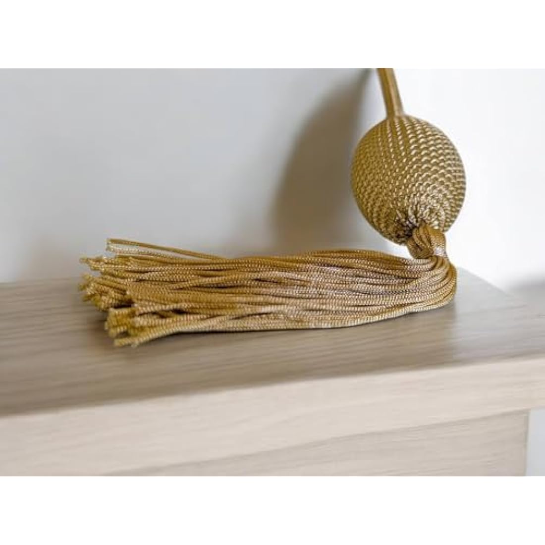 Classic Round Bottle 78ml Tassel Perfume Atomizer, Filling Funnel & Box (Gold)