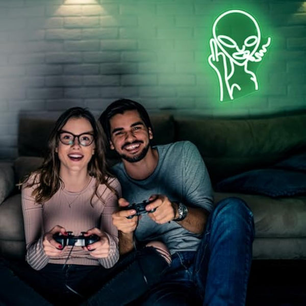 Alien Neon Sign, LED Neon Light for Wall Decoration, Party, Bar, Bedroom, Game Room, Christmas Decoration Neon Lights (Green)