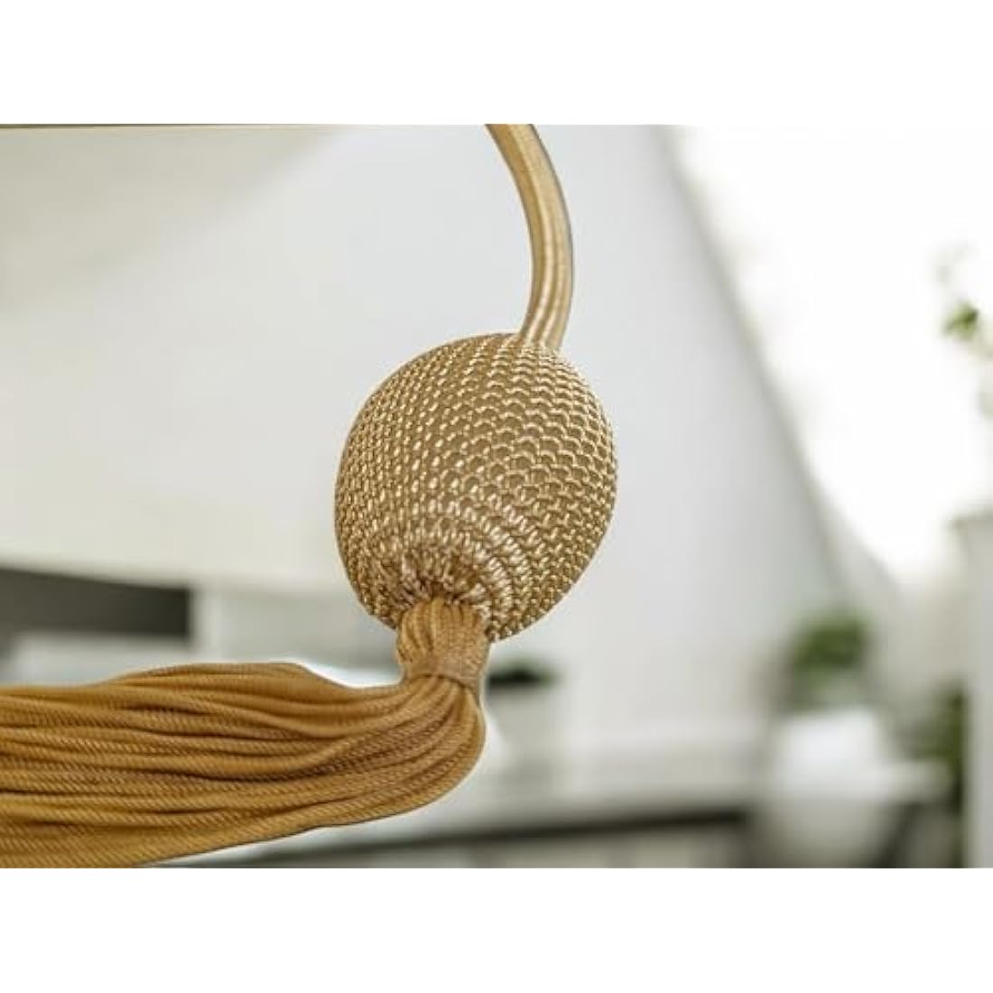 Classic Round Bottle 78ml Tassel Perfume Atomizer, Filling Funnel & Box (Gold)