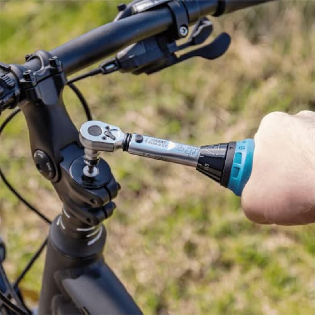 HAZET Torque Wrench 5108-3CT I Output: Square 6.3 mm (1/4 inch), Tolerance: 3%, 20 Teeth (Operating Angle 18 Degrees) I Tool Suitable for Bicycle or Similar Two-Wheelers