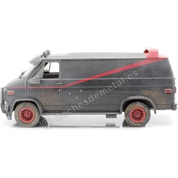 Greenlight 13567 Collectible Miniature Car, Black/Red