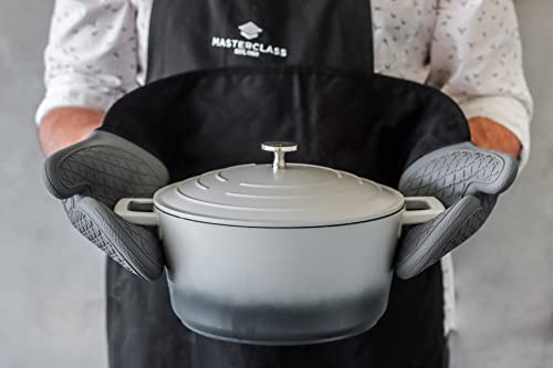 MasterClass Casserole Dish With Lid, Medium 4L/24 cm, Lightweight Cast Aluminium, Induction Hob And Oven Safe, Black