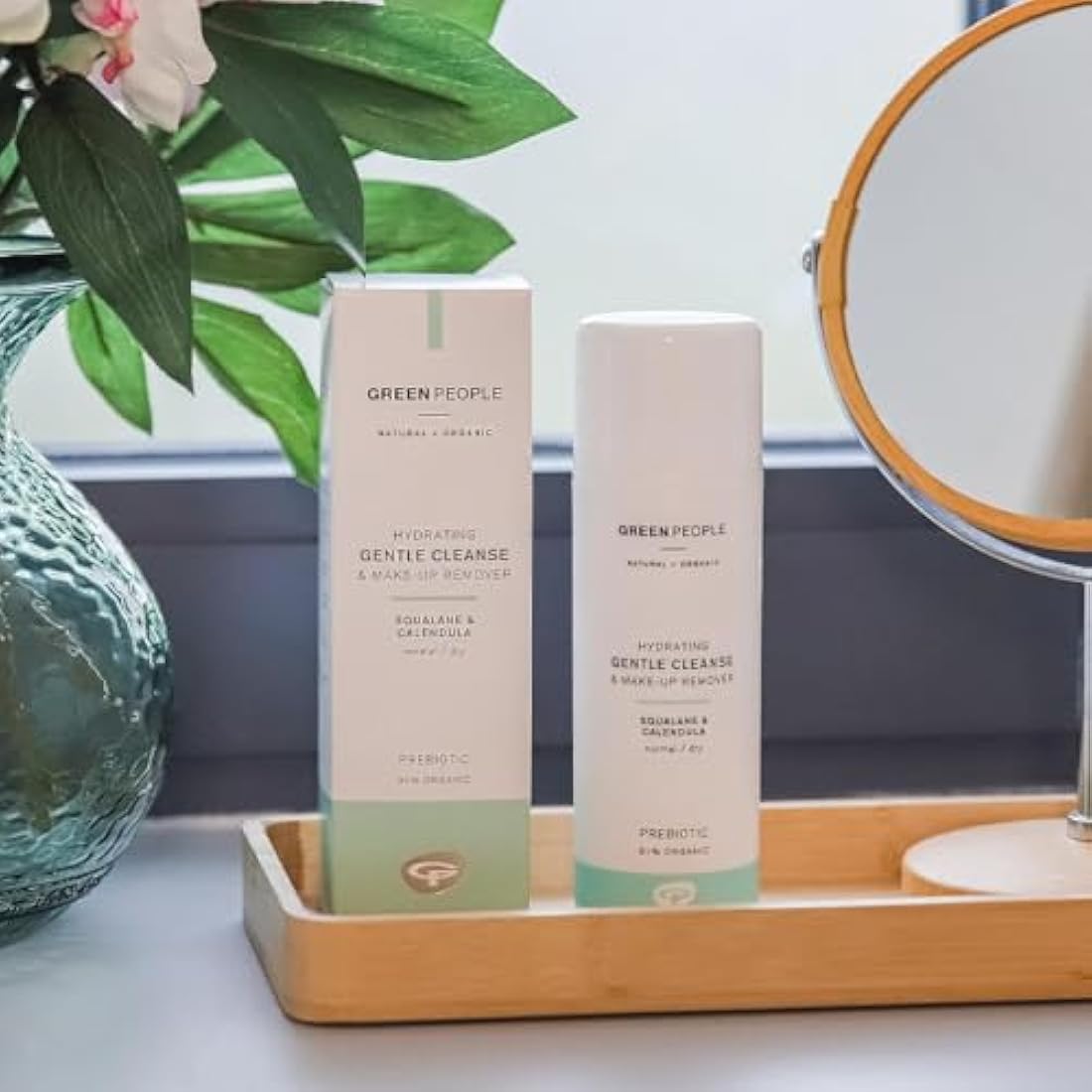 Green People Gentle Cleanse & Make Up Remover - Natural & Organic - with Calendula & Squalane (Derived from Olives) - SLS & Alcohol Free - Vegan & Cruelty Free, 150ml