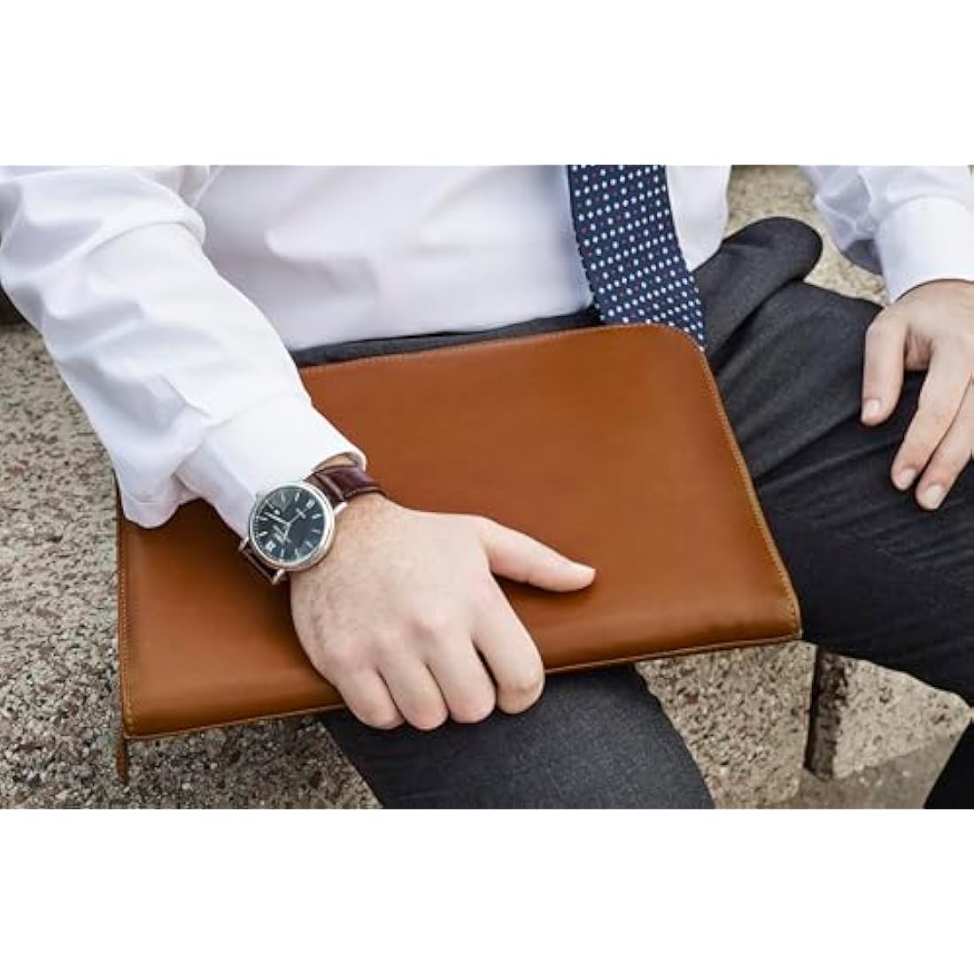 Maruse Luxury Leather Portfolio – Zip-Around Executive Folio & Organiser, Laptop & iPad Sleeve – Handmade in Italy, Cognac