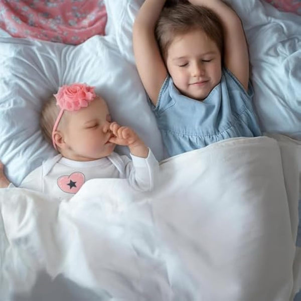 JIZHI Reborn-Baby Dolls 17 Inch Reborn Dolls Realistic Newborn Baby Dolls Soft Body Poseable Full Vinyl Body Girl Like a Lifelike Baby with Feeding Kit Gift Box for Kids