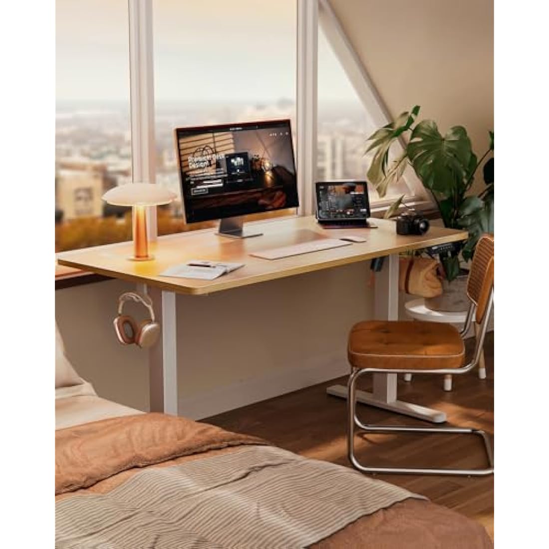 ErGear Electric Standing Desk Height Adjustable 160 x 80cm, Sit Stand Desk with 4 Memory Smart Pannel, Home Office Desk with Splice Board