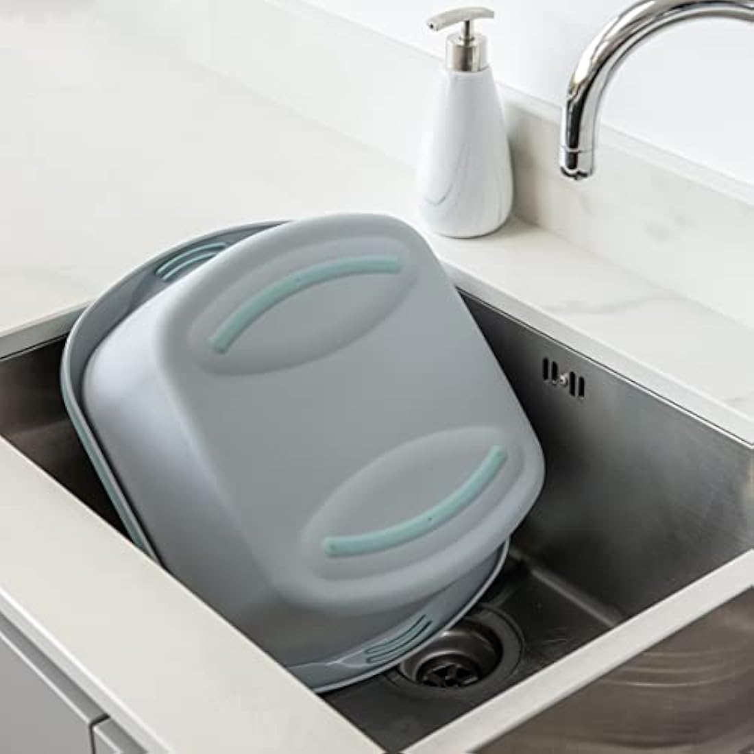 Addis Premium Soft Grip Large Rectangular Washing Up Bowl, 9.5 litre, Tranquil Haze